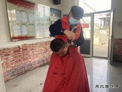 潞安焦化：贴心服务送关怀 志愿理发暖人心