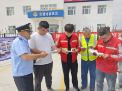 富蕴执法大队：开展路政宣传月暨执法站所开放日活动